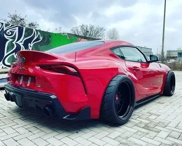 Bir spor otomobile en çok yakışan renk hangisi sence?