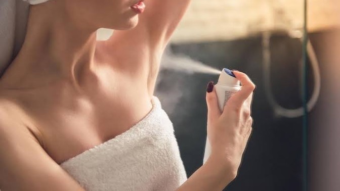 Her duştan çıktıktan sonra deodorant sıkıyor musunuz?