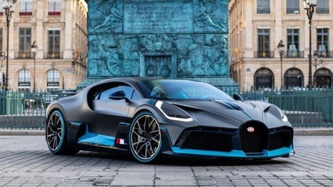 Araban Bugatti ama rengini beğenmeyenler oluyor, ne cevap verirsin?