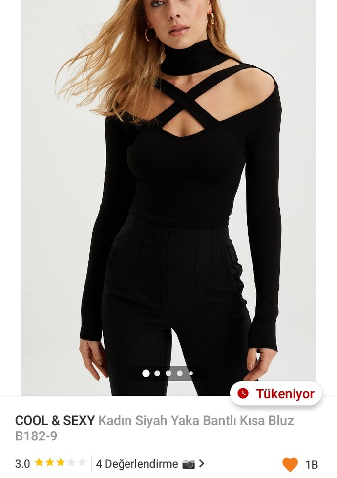 Sizce yaşıma göre büyük mü bu dekolteler?