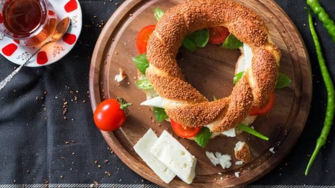 Kahvaltıda çay ve gevrek sevmeyen var mıdır?