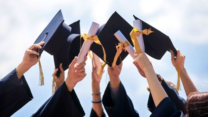 Üniversite diploması ekmek kapısı mı yoksa kariyerin başlangıç noktası mı?
