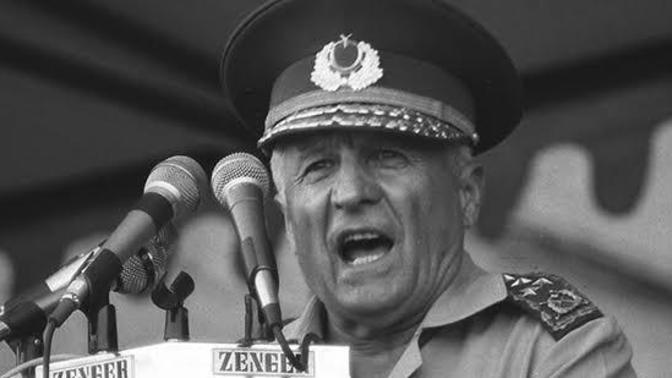Son Anarşist bükücü Kenan Evren paşamızı seviyor musunuz?