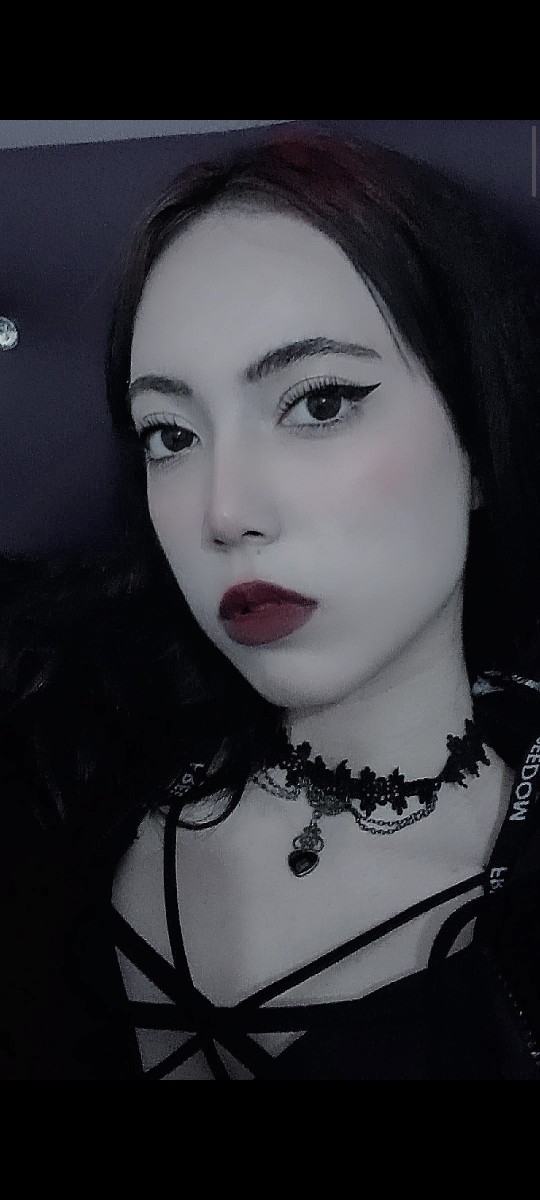Kaç yaşındayım sence?