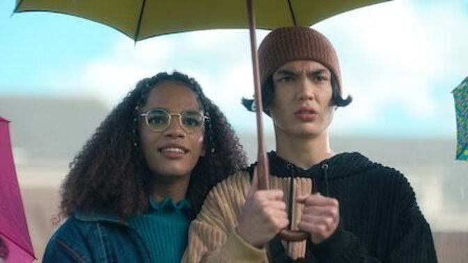 Netflixteki Heartstopper dizisini izleyen var mı?