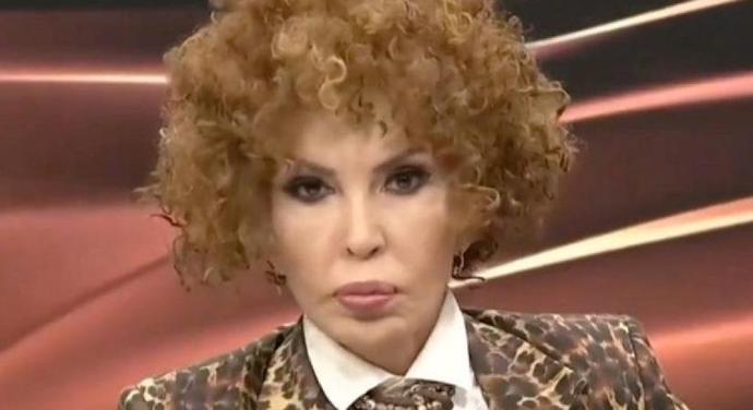 Sisi uzaya gidiyor! Sisi ile beraber uzaya kimin gitmesini istersiniz?