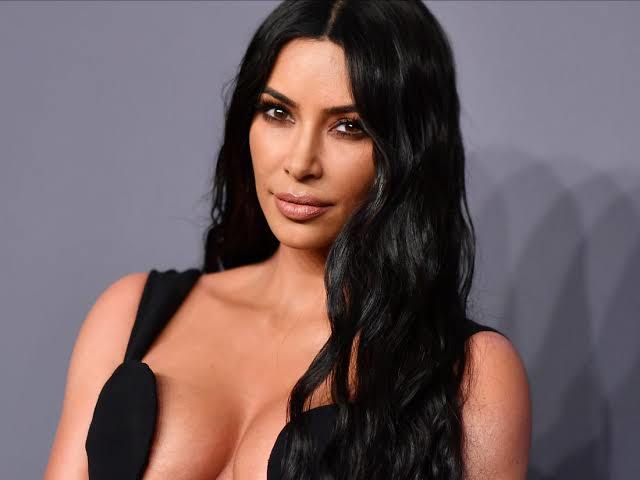 Kim Kardashian En iyi seks 40 yaşında olur. diyor. Sizce yaş ilerledikçe seks kalitesi artar mı?