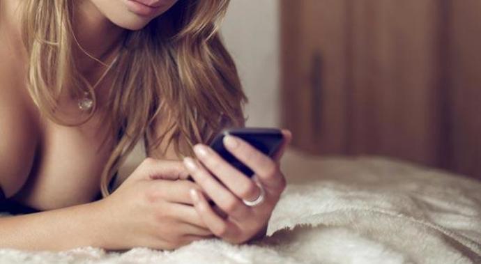 Arkadaşlar, sexting tam olarak nedir ve nasıl yapılır?