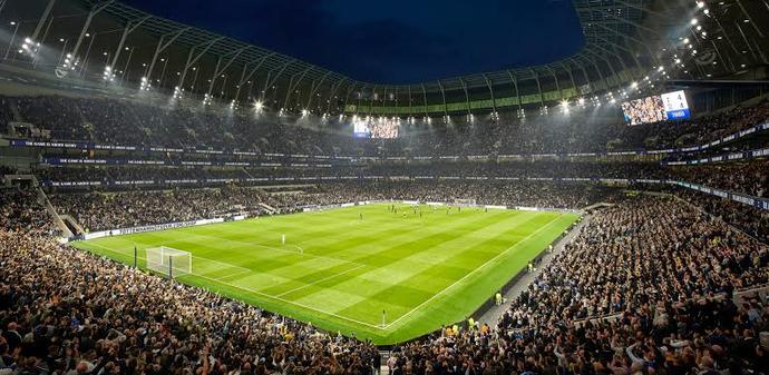 Sizce bu futbol stadyumlarından en güzel ve etkileyici olanı hangisidir?