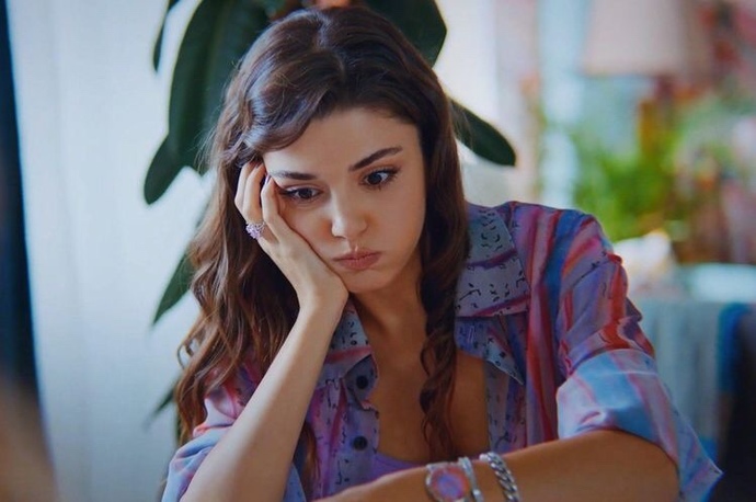 Aynı iş ortamından biriyle sevgili olmak sorun yaratır mı?