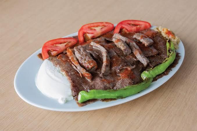 T&uuml;rk mutfağının en iyilerinden İskender d&ouml;ner