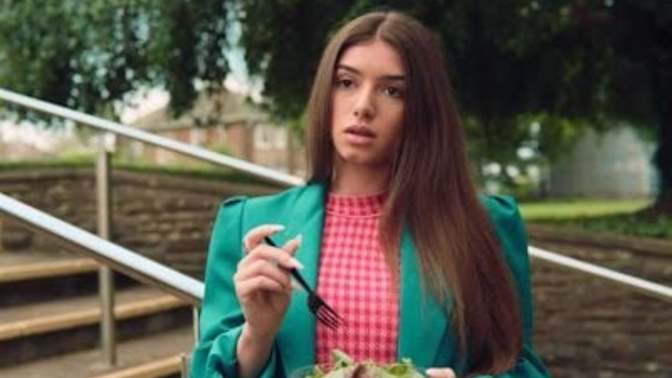 Neden bir kadını sinirli gören herkes onun regl olduğunu düşünür?