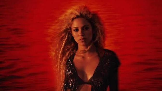 Shakira'nın en sevdiğiniz şarkısı hangisi?