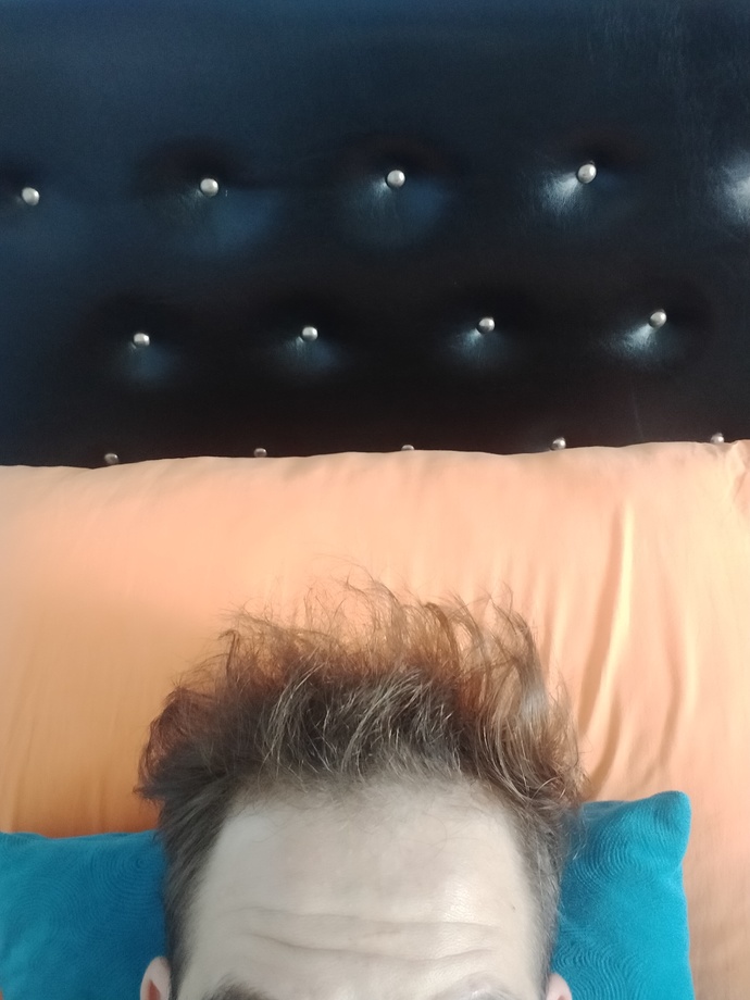Saçımdan hiç memnun değilim, berbere gitsem iflah olur mu?