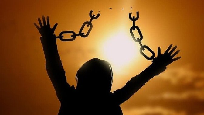 Onca beden icinde kaybolmuşum? Peki kendi bedenimizde ne kadar biziz, kendimiziz?