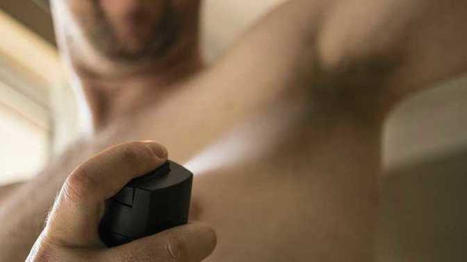 Pudralı deodorantlar kıyafette leke mi bırakır?