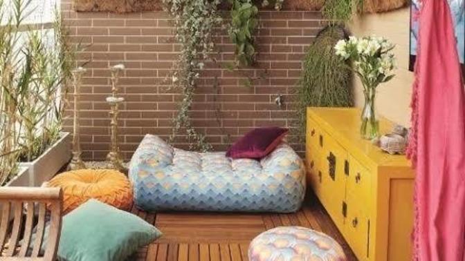 Evim için balkonda bir köşe dizayn etmek istiyorum, önerileriniz nelerdir?