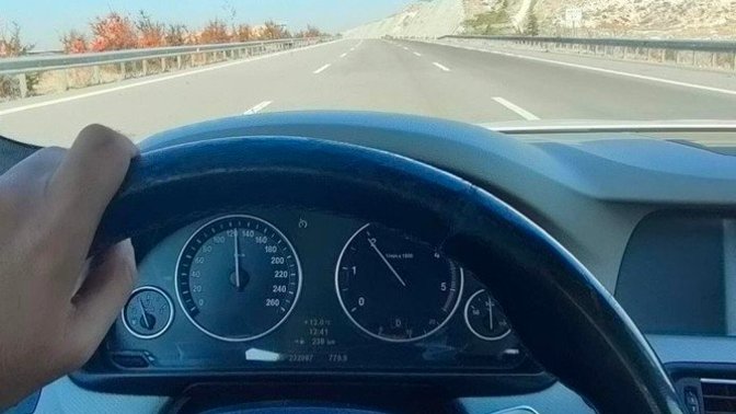 Arabada snap çeker misiniz?