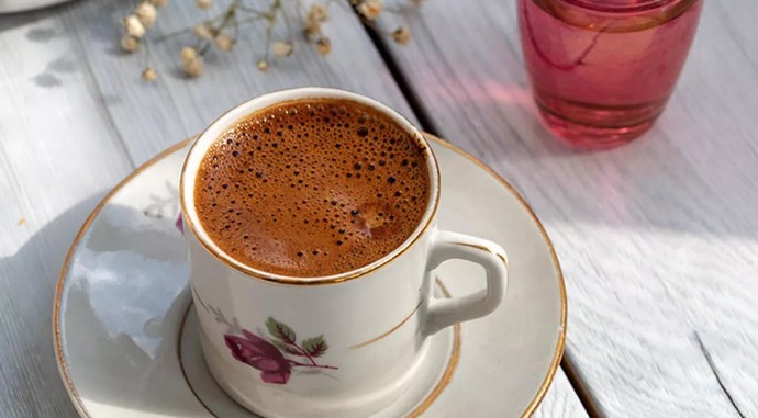 Türk kahvesini nasıl içiyorsunuz?