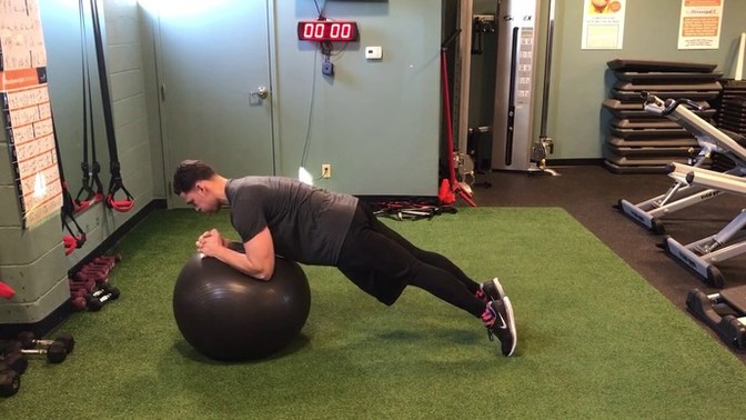Erkeklerin pilates topuyla spor yapması itici duruyor mu?