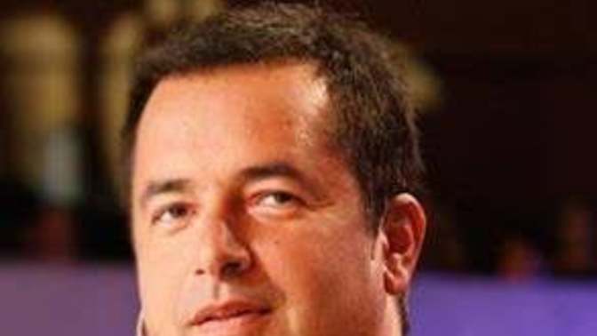 Ünlü insanların yaşantısına ve şöhretine özeniyor musunuz?
