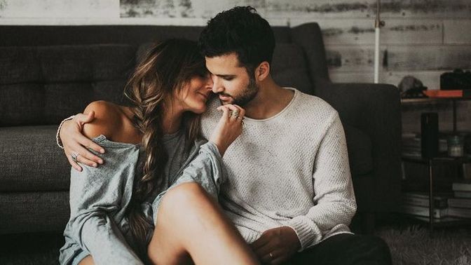Sevgiliniz yanınızda karşı cinsi süzse, tepkiniz ne olurdu?