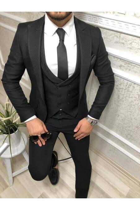 Hangi takım elbiseyi alsam? Hangisi daha iyi sizce?