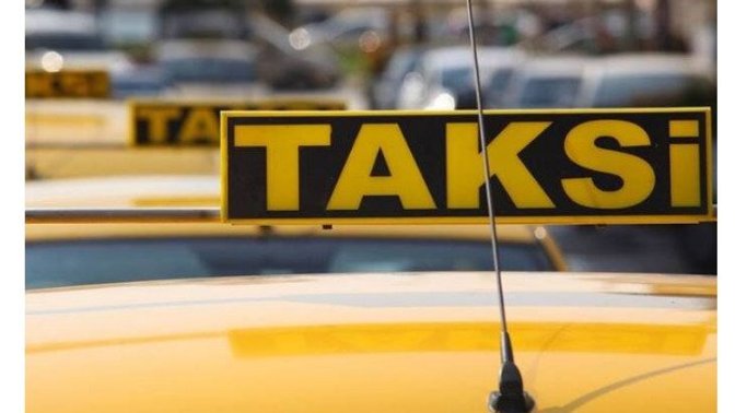 Kaçak göçmen taşıyan taksicilerin, insan kaçakçılığından yargılanacağı açıklandı. Kararı nasıl buldunuz?