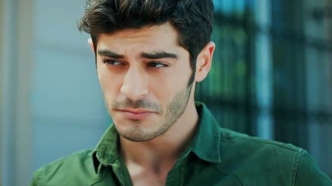 Burak Deniz'i beğeniyor musunuz?