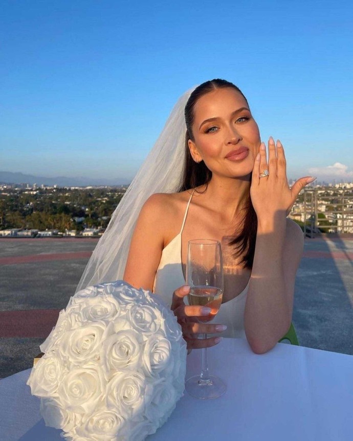 İlk buluşmaya gelinlikle gitsem sevgilim niyetimin ciddi olduğunu anlar mı?