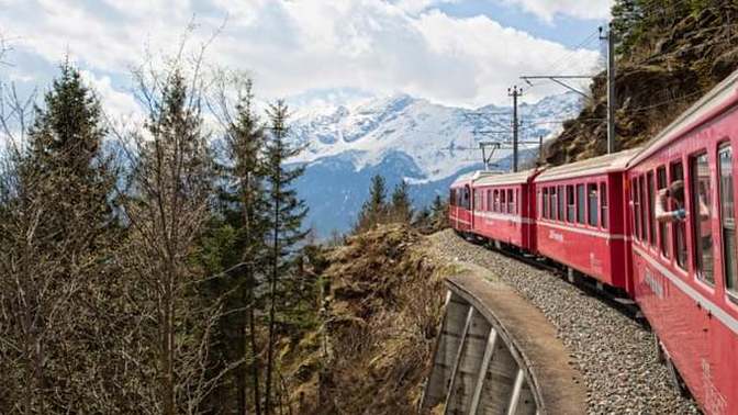 Yüksek Hızlı Tren biletlerine %30 zam geldi. Ülke içindeki seyahat bile hayal mi artık?