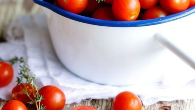 Domates suyunun kan yapıcı özelliği var mı?
