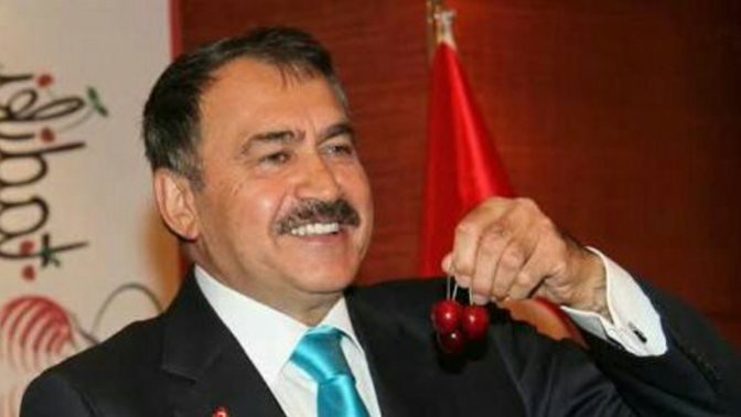 Veysel Eroğlu: 'Bizden önce benzin kuyrukları uzaydan görünüyordu.' Sizce doğru olabilir mi?