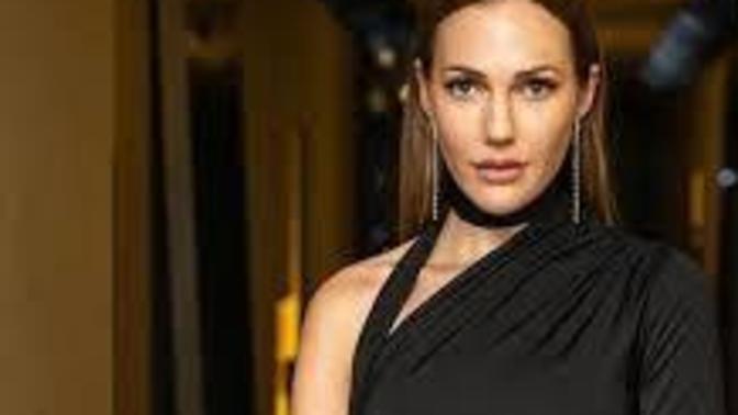 Meryem Uzerli:"Diziler aldatmayı normalleştiriyor" dedi. Sizce de öyle mi?