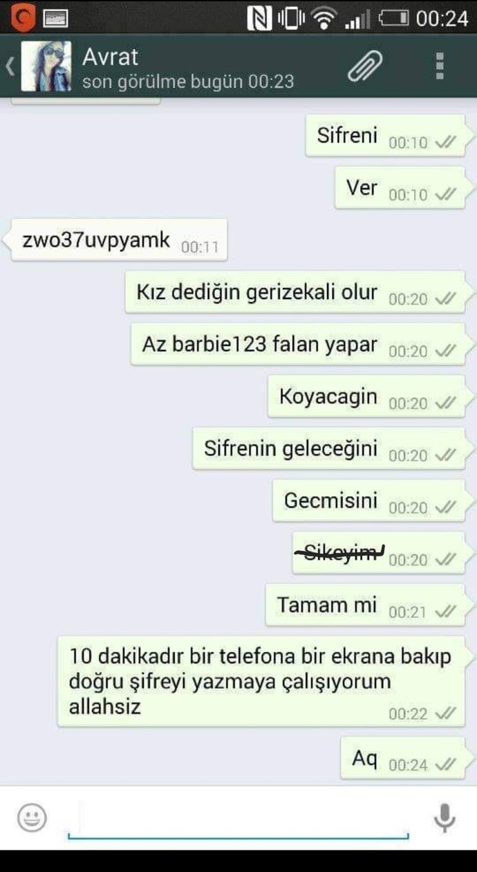 Sosyal medya şifrelerini sevgiline verir misin?