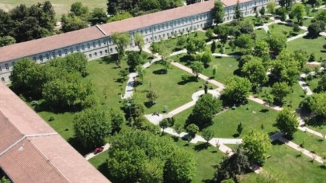 Aranızda Davutpaşa Yıldız Teknik Üniversitesi'nde çalışanınız var mı?