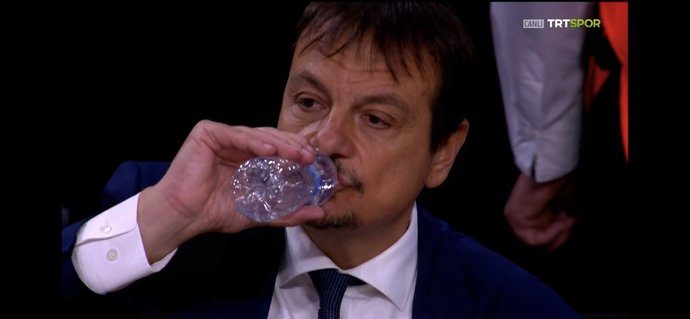 Anadolu Efes 80 - 92 Fenerbahçe Beko: Potanın kralı 10. kez Fenerbahçe oluyor! Maçı nasıl buldunuz?