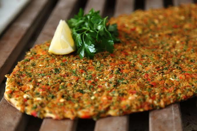 Miss gibi Antep lahmacunu