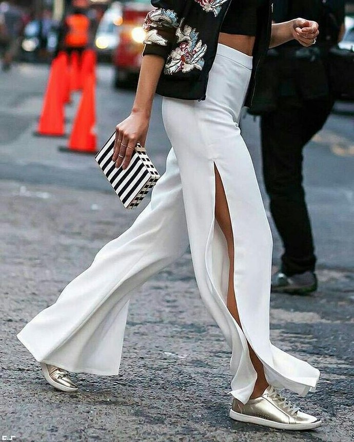 Yanları yırtmaçlı olan pantolonlar güzel mi, itici mi?