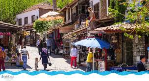 Bir yere seyahat etmeden önce kararlarınızı ne belirliyor?