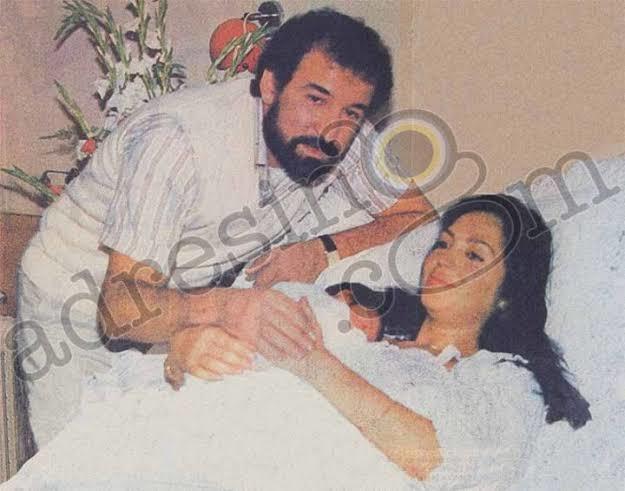 Ankete de katılın lütfen.Gerçek hayatta evlenen hangi yeşilçam oyuncuları birbirine daha çok yakışmış sizce ?