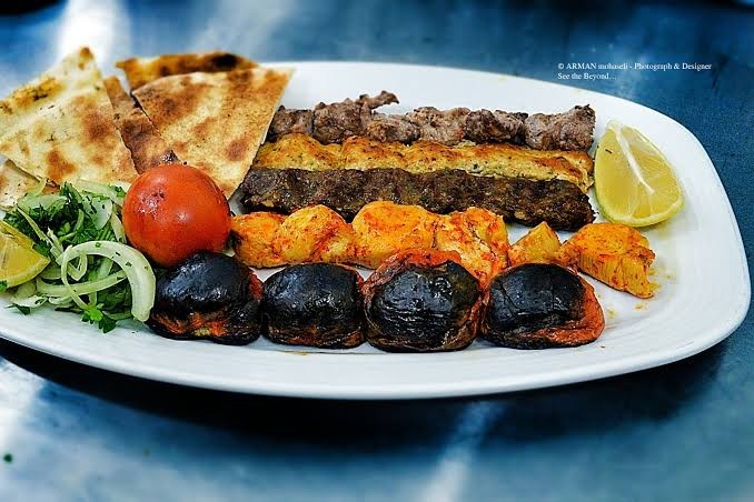 Açım dayanamıyorum ve diyeti bozuyorum! Yemeğim nasıl ama?