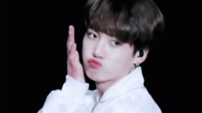 BTS dağıldı, içlerinden sesini en beğendiğin üye hangisi?