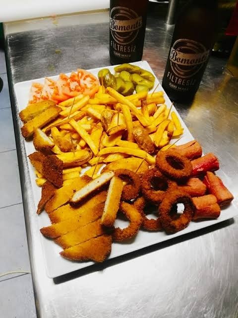 Tost sipariş edecektim, tanesi 45 TL. Tost yemek de lüks mü oldu?