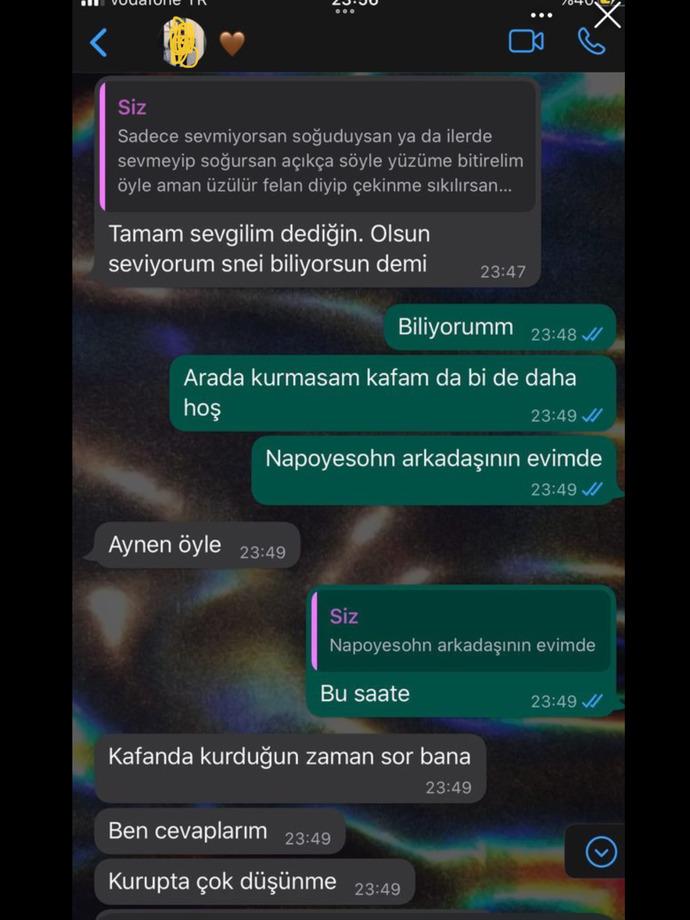 SEVGİLİMLE OLAN MESAJLARA Bİ BAKIN ALLAH AŞKINA NAPMAYA ÇALIŞIYIR?