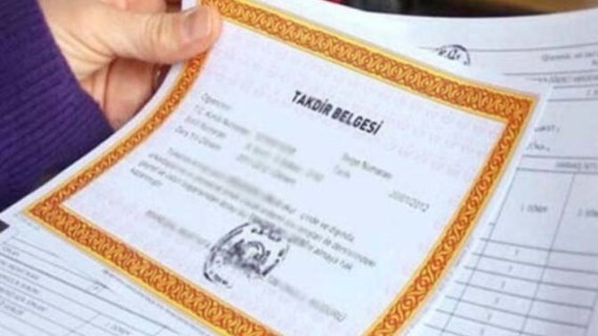 Okul hayatınız boyunca kaç defa takdir/teşekkür belgesi aldınız?