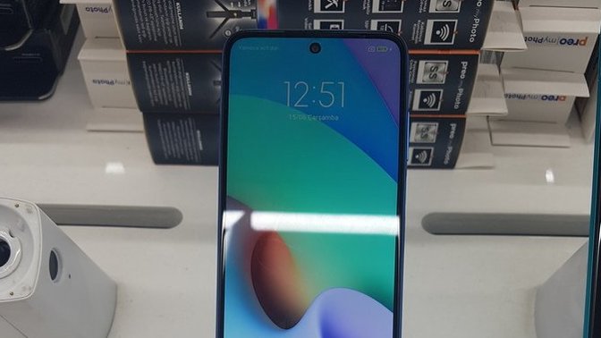 Hangi uygun fiyatlı telefonu almamı önerirsiniz?