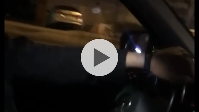 Bu arabanın markası ne? Anlayan olursa çok sevinirim?