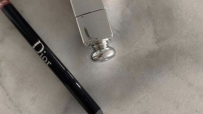 Hızlı dışarıya çıkmanız gerektiğinde hangi kozmetik ürününü kullanıyorsunuz?
