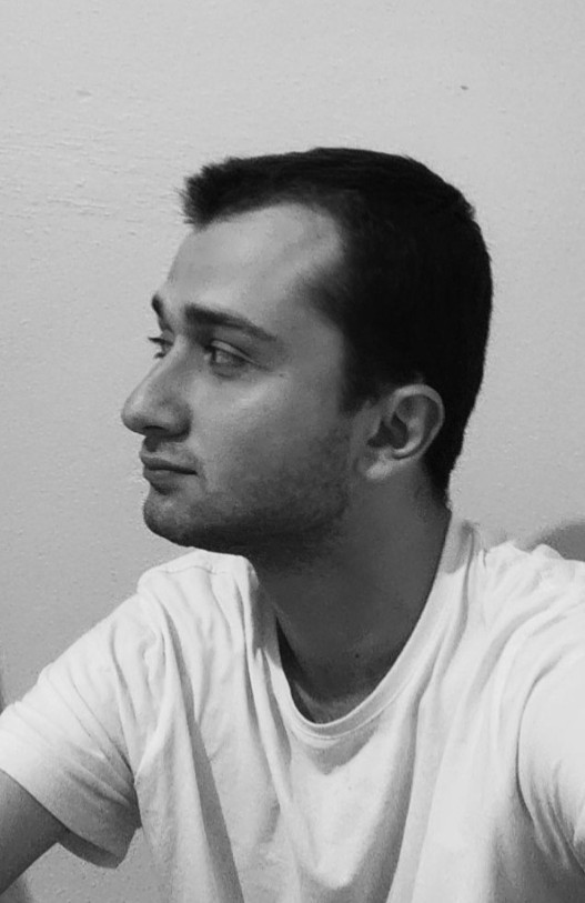 Sizce saç mı ektirmeliyim, burun mu yaptırmalıyım?